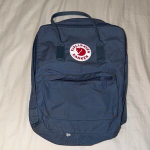Fjallraven Kånken Navy Backpack